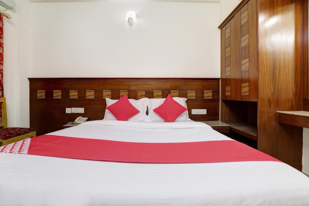 Oyo 38662 Snt Comforts Lodge Bangalore Quarto foto